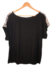 Top Size M/L chest 19/20 length 26