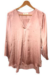 Top Size Medium Chest 19 length 27