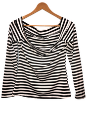 Top Size Small Chest 18 length 24