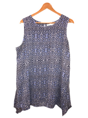 Top Size large chest 20 length 26